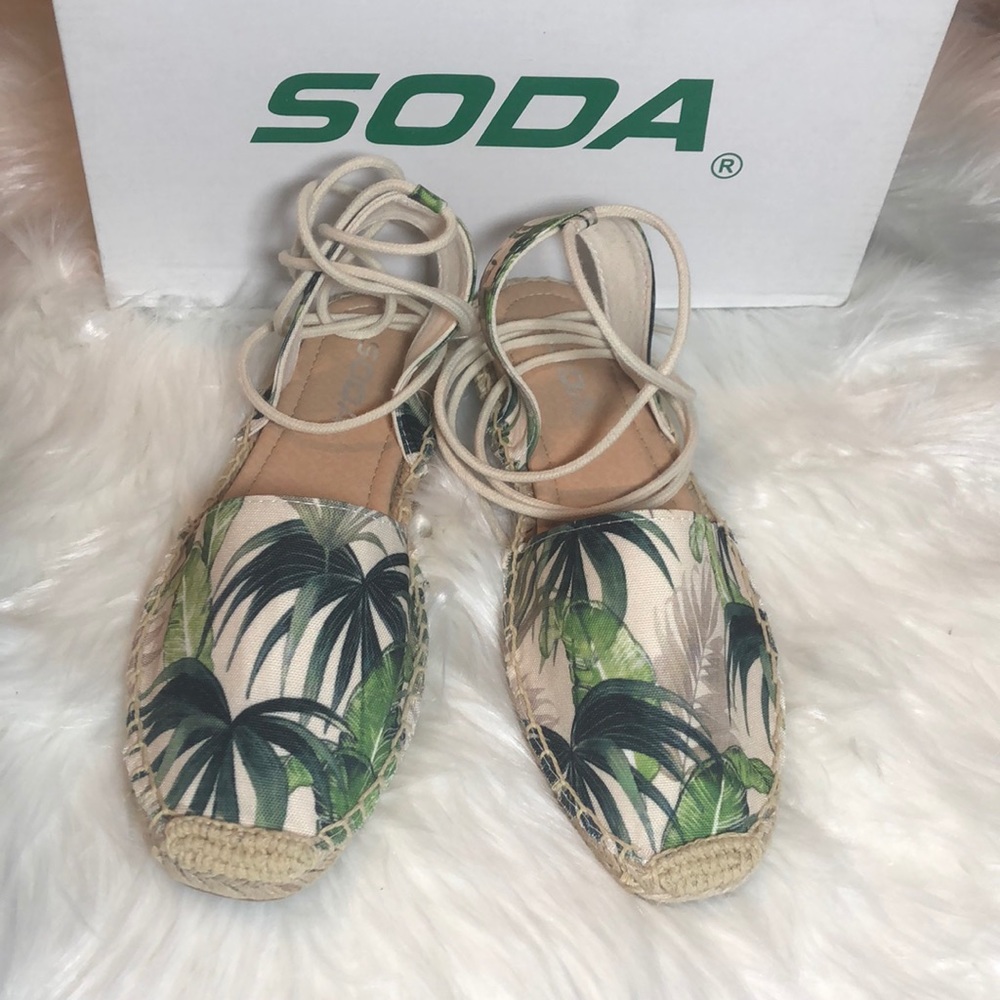 NIB Espadrille Flats
